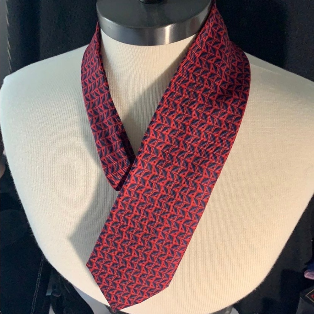 Stafford executive  red patterned 100% silk tie